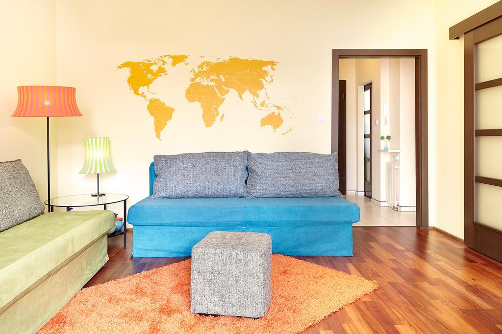 ורשה Lovely Funky Flat Near Royal Park מראה חיצוני תמונה
